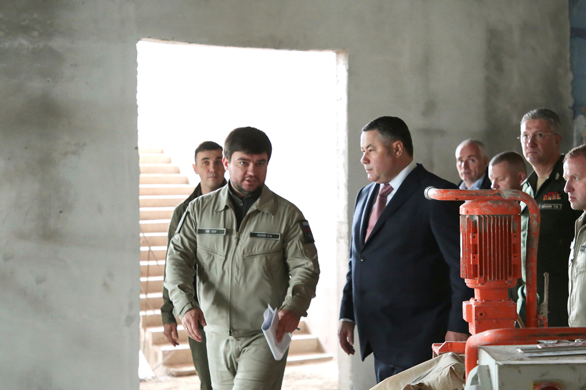 Игорь Руденя и заместитель МО РФ посетили строительство социально значимых объектов в Тверской области