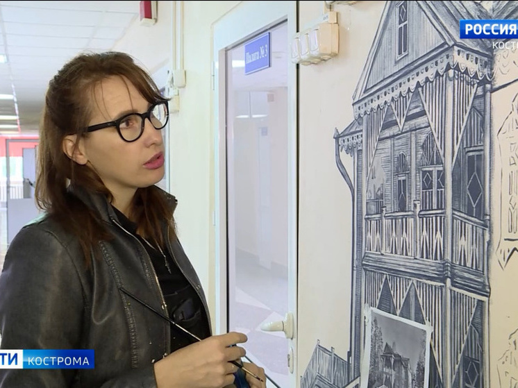 Художники из студии «Астери Арт» расписывают стены в областной детской больнице Костромы