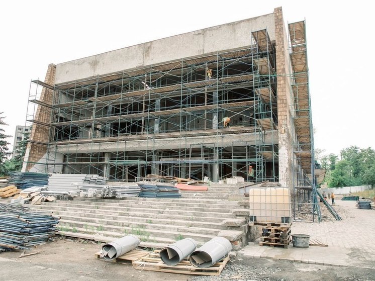 В Мариупольском кинотеатре откроют МФЦ