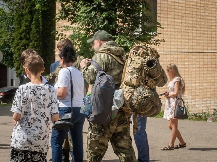 В Смоленске на выходных можно будет заключить контракты на военную службу