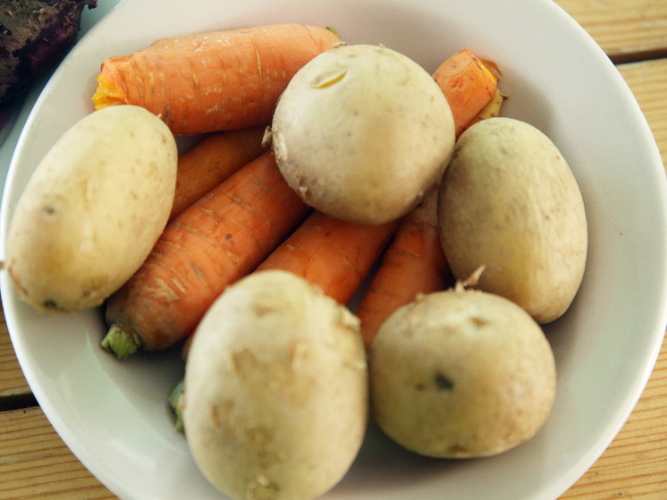 Vegetables in Ukraine went up by 22 percent in a month