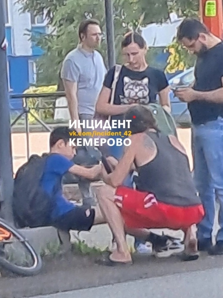 Малолетний велосипедист оказался под колесами автомобиля в Кемерове