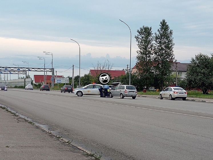 В Пензе водитель столкнулся с экипажем ДПС
