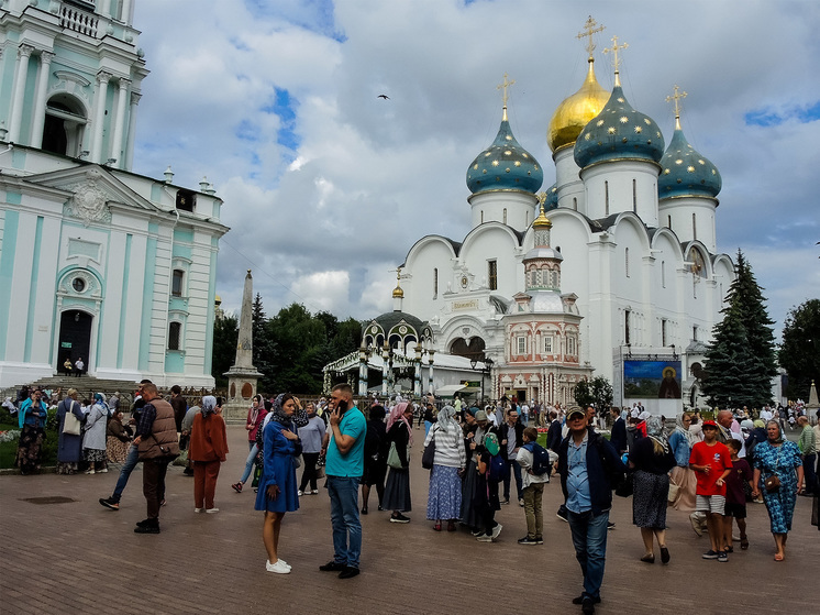 Верующих из Подмосковья пригласили присоединиться к Крестному ходу из Мытищ в Лавру