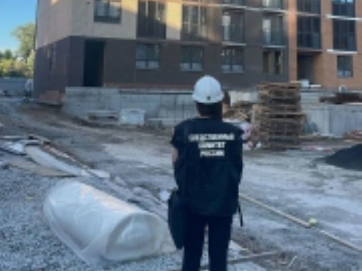 Подросток погиб в Новосибирске, упав во время строительных работ с высотки