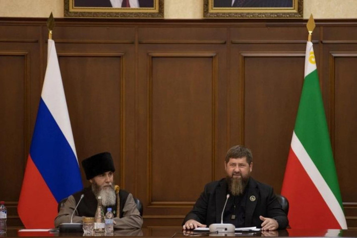 Кадыров на совещании Правительства Чечни призвал учиться не верить фейкам