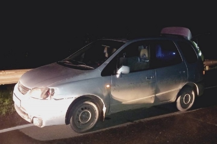 В Красноярском крае пьяная женщина каталась по поселку на угнанном авто