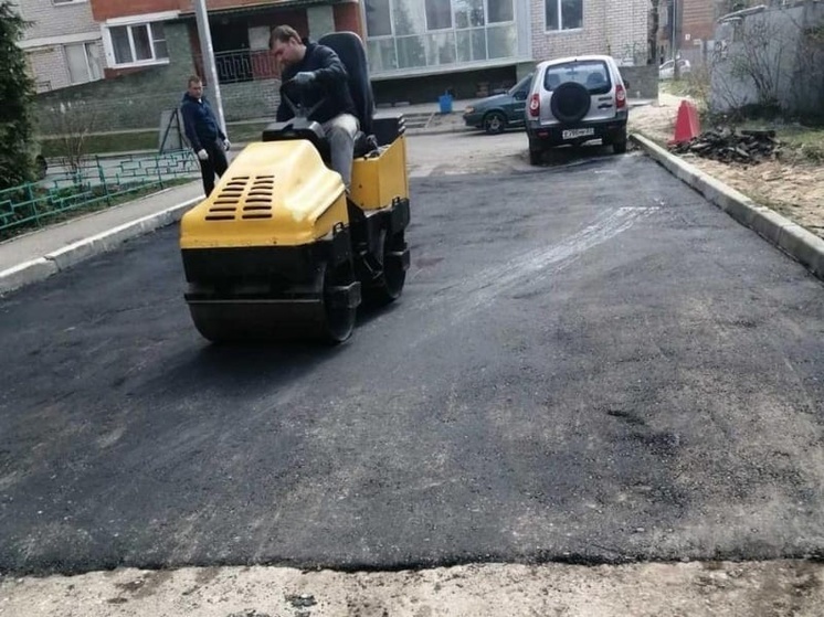 Смоленская «Квадра» направит 9 млн рублей на восстановление асфальтового покрытия и зеленых насаждений