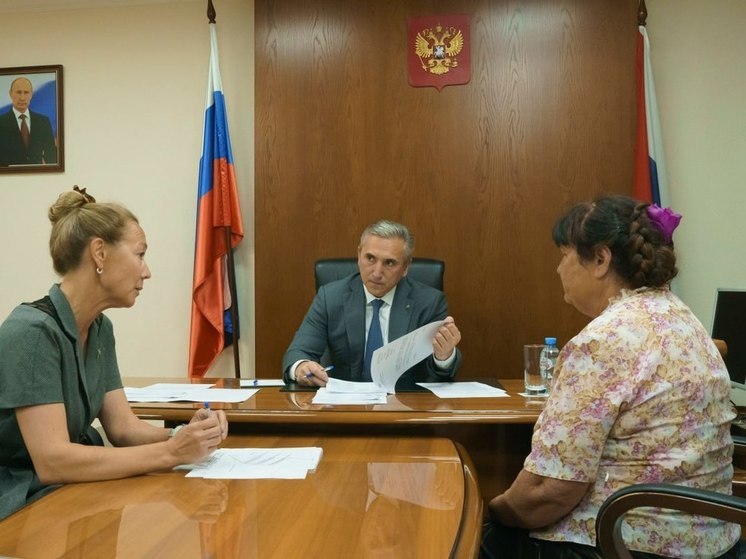 Александр Моор провел личный прием граждан