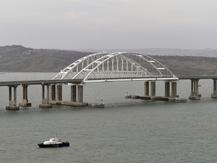 Опубликованы первые кадры после взрыва на Крымском мосту