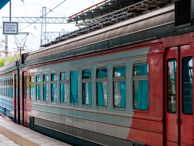 Семь поездов в Крым и четыре из Крыма задерживаются из-за ЧП