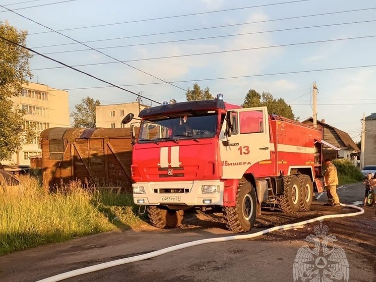 В Малой Вишере сгорел гараж