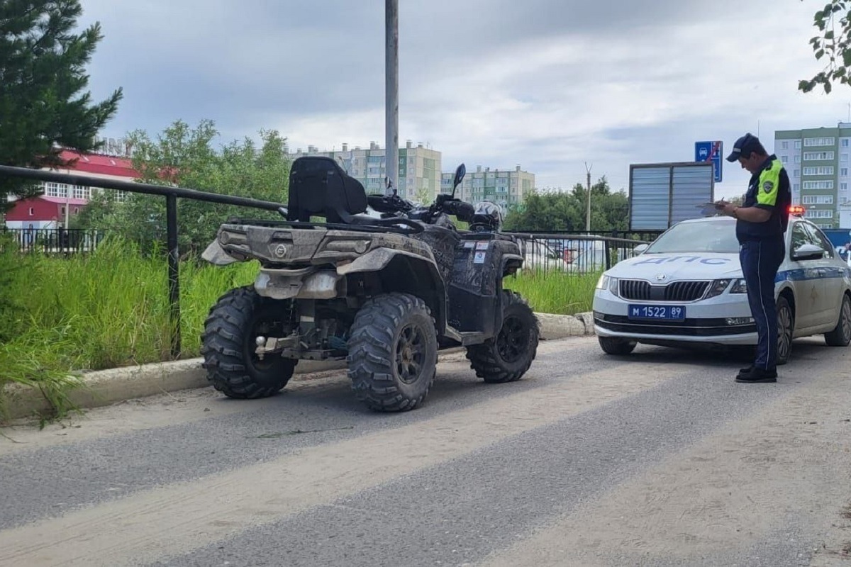 В Новом Уренгое изрядно пьяный водитель мотовездехода пытался оторваться от  полиции - МК Ямал