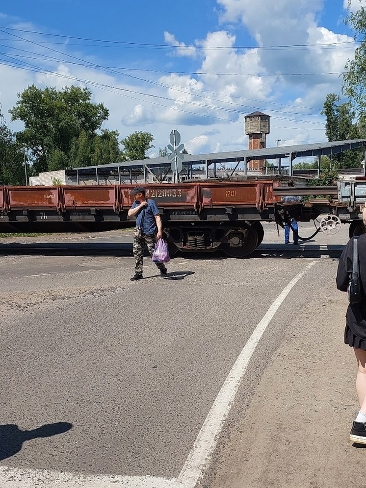 Поезд сошел с рельс в поселке Тверской области