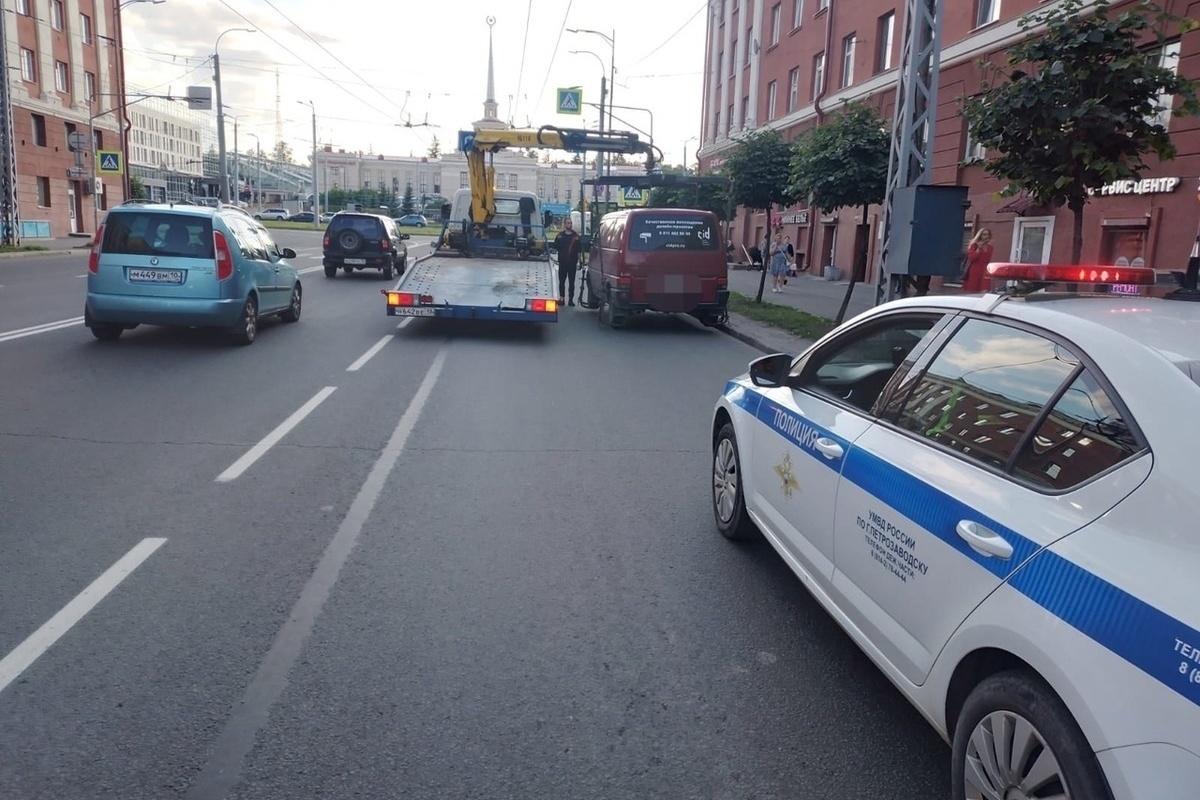 Одиннадцать водителей в Петрозаводске стали пешеходами за выходные
