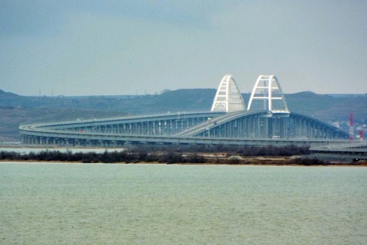 Стало известно о съемках Крымского моста спутником США незадолго до взрыва