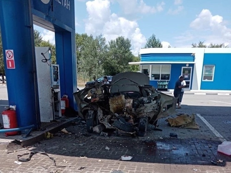 В Волгодонске на заправке произошел взрыв
