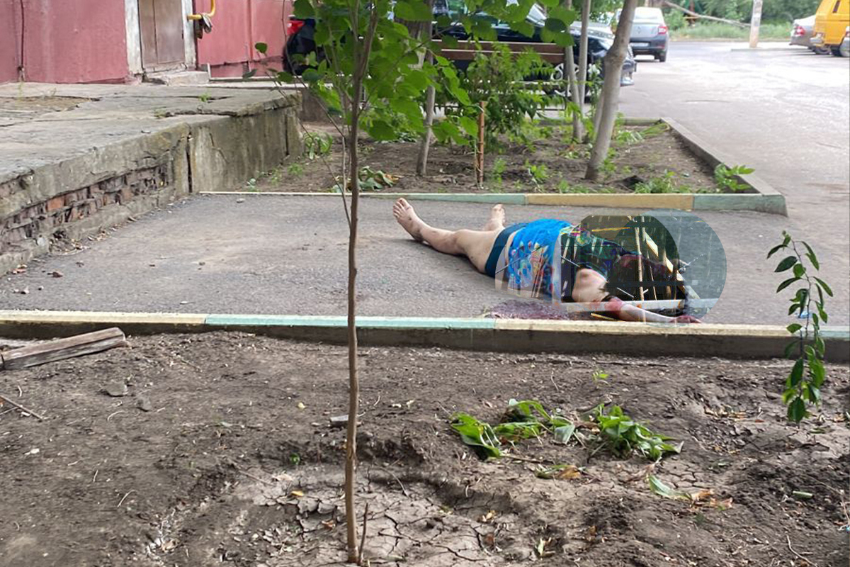 «В квартире спала подруга»: стали известны подробности гибели женщины, выпавшей из окна в Астрахани