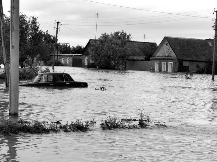 В Саратовской области ливнем затопило сёла