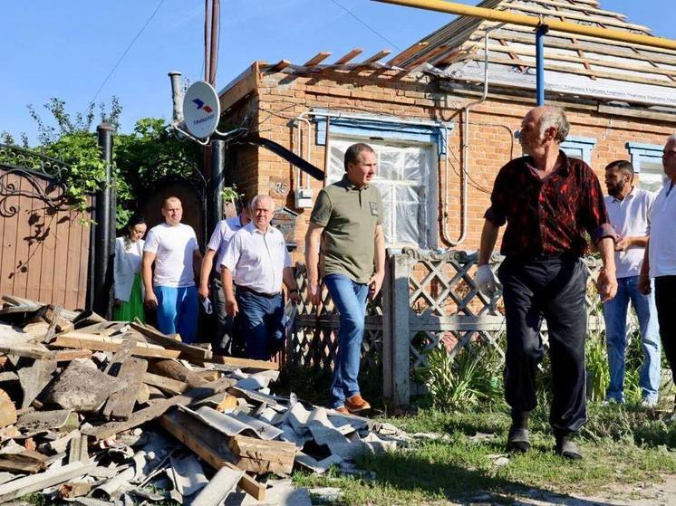 Вячеслав Гладков проверил ход восстановительных работ в Таволжанке
