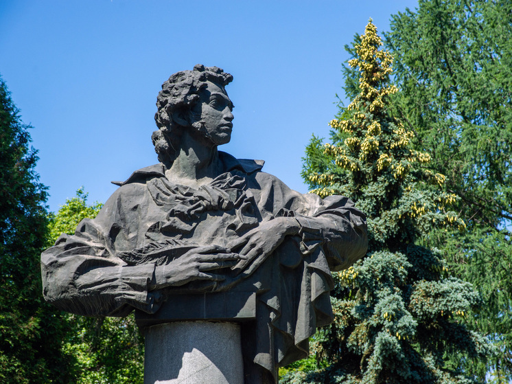 Жители и гости города все чаще интересуются историей улиц и зданий