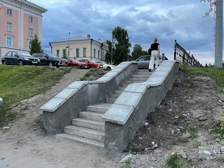 На «танцульки» по новой лестнице: «Паратов» помогает благоустраивать Архангельск