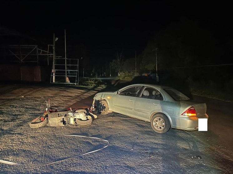 Подростки на скутере устроили аварию в Грачевском округе