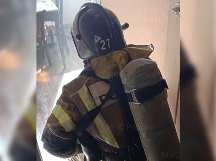 На семи пожарах за сутки в Приангарье эвакуировали 23 человека