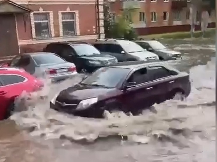Во Владимирской области города уходят под воду из-за сильнейшего ливня