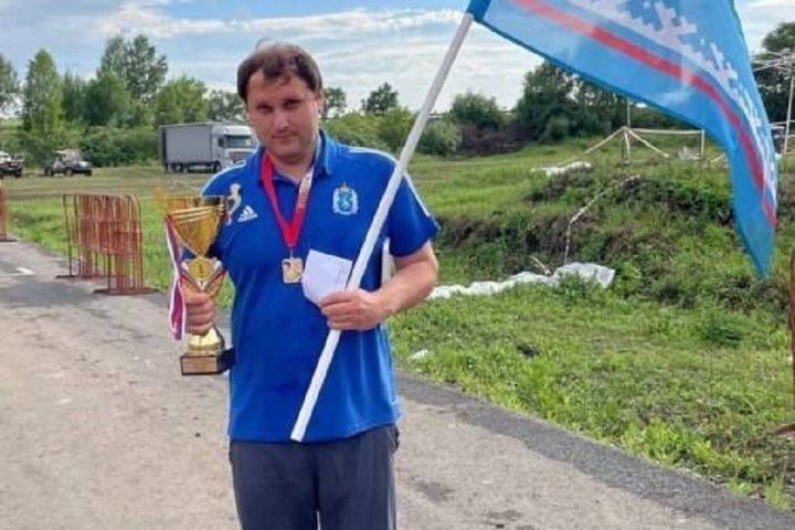 Гонщик из Нового Уренгоя стал чемпионом России по автокроссу