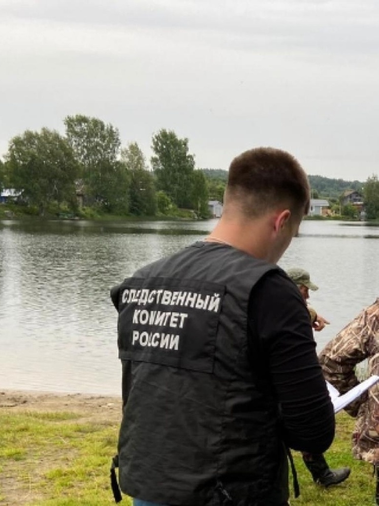 Пенсионер в Карелии пошел с женой купаться и утонул