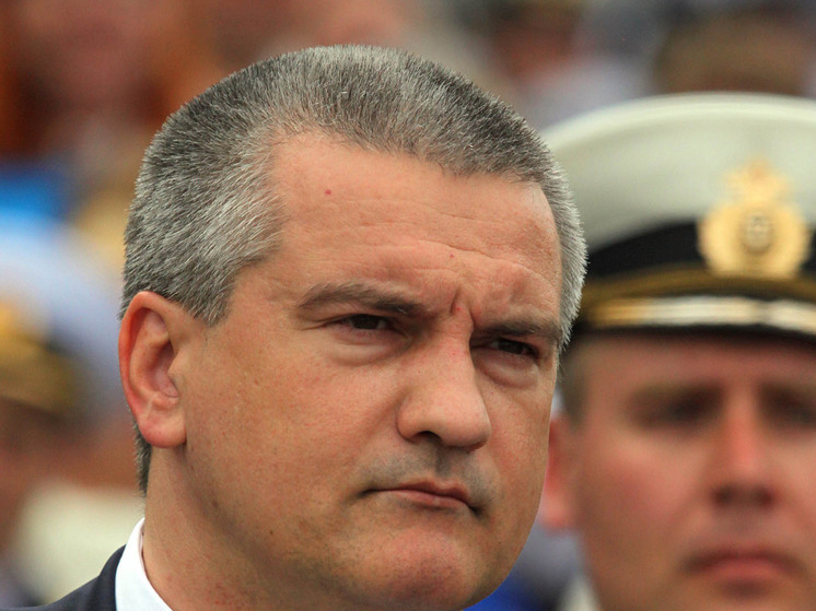 Аксенов: часть боеприпасов сдетонировала на загоревшемся складе в Крыму