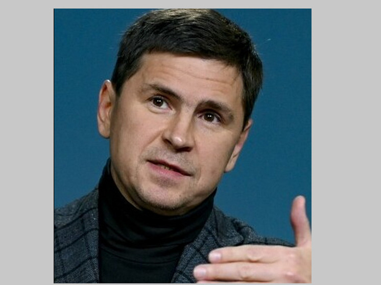 Подоляк: суда не решатся заходить в порты Украины после завершения зерновой сделки