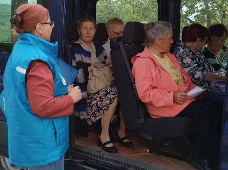 Мобильные бригады помогут пенсионерам из районов Карелии доехать до врачей