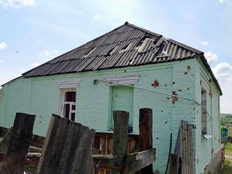 Три частных дома в селе Смородино Белгородской области пострадали от обстрела