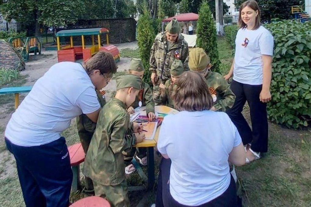 В Курске воспитанники 6 детских садов написали письма ветеранам ВОВ и труженикам тыла