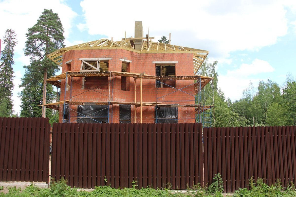Жители Ленобласти в 10 раз чаще стали брать ипотеку на строительство своего жилья