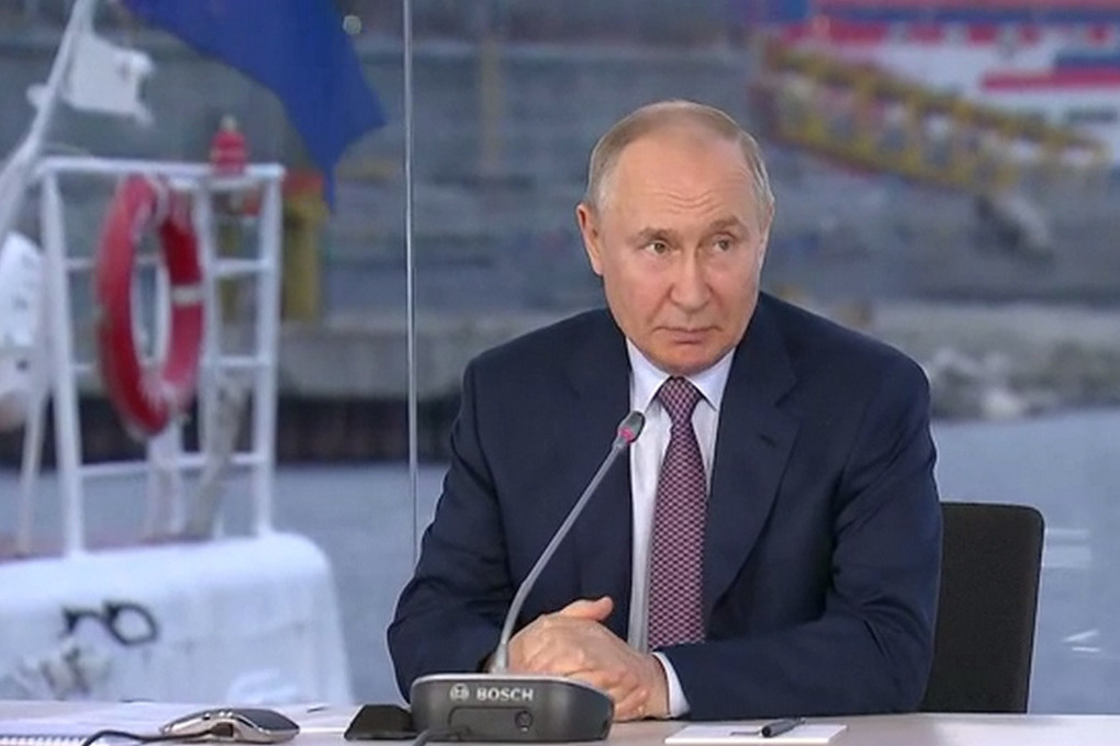 Путин: в Арктической зоне накопились проблемы, которые требуют решения