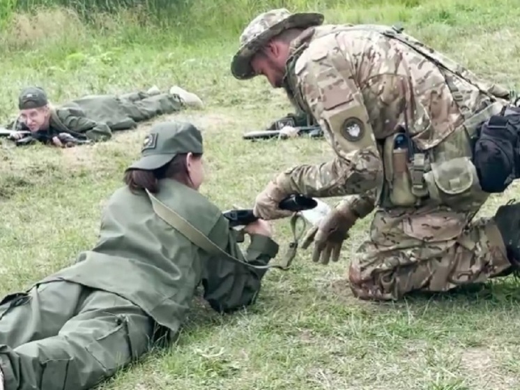В детском патриотическом лагере «Армата» пройдет еще одна смена для девочек
