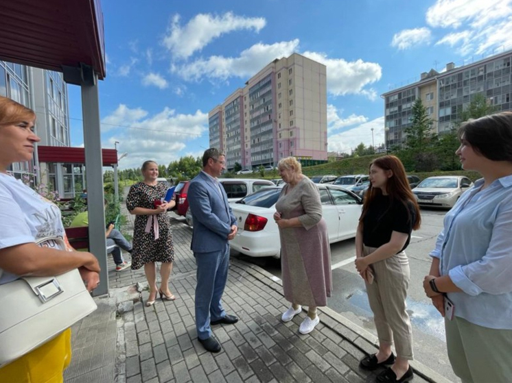 Томские жильцы аварийного фонда продолжают получать новые квартиры