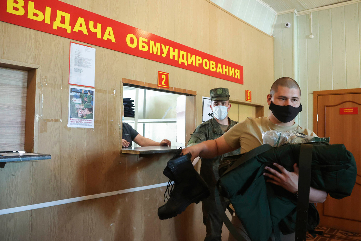Законопроект о повышении призывного возраста: в Госдуме решили, кого призовут в 2024-м
