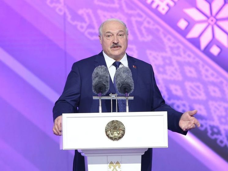 Кремль: 23 июля президент Беларуси Владимир Лукашенко нанесет рабочий визит в Россию