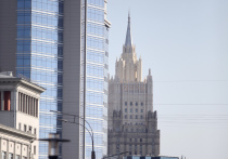 Замминистра иностранных дел России Сергей Вершинин ответил на вопрос о возможности продления зерновой сделки: "Формула, высказанная нашим президентом, о том, что исполнение наших законных требований и после этого возможность восстановления договоренностей абсолютно ясна"