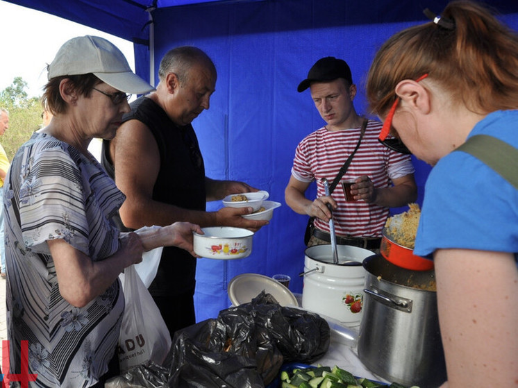 Пункт помощи МЧС ДНР на пути в Крым принял более двух сотен человек