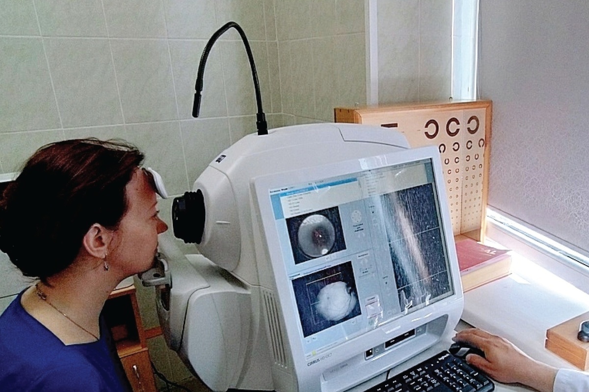 Новую технику за 7 млн рублей купили для офтальмологического отделения Гатчинской больницы