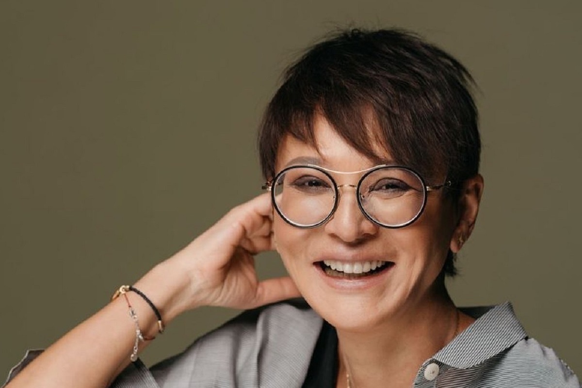 68-летнюю писательницу сложно узнать