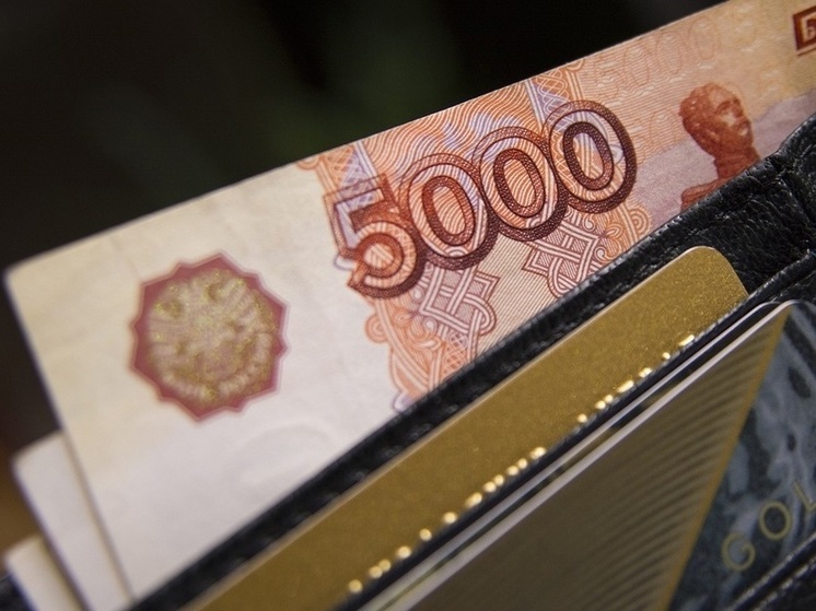 В Орловской области мужчина украл у продавца кошелёк с 10 тысячами рублей