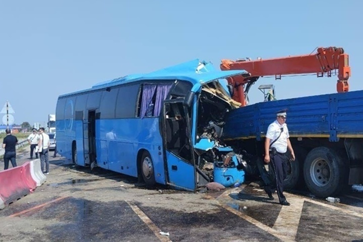 Водитель ростовского автобуса погиб в ДТП в Кабардино-Балкарии