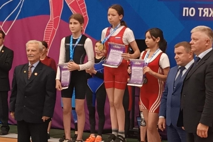 Забайкалки победили на турнире по тяжёлой атлетике в Москве