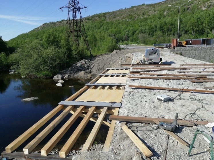 В Мурманской области продолжается ремонт мостов